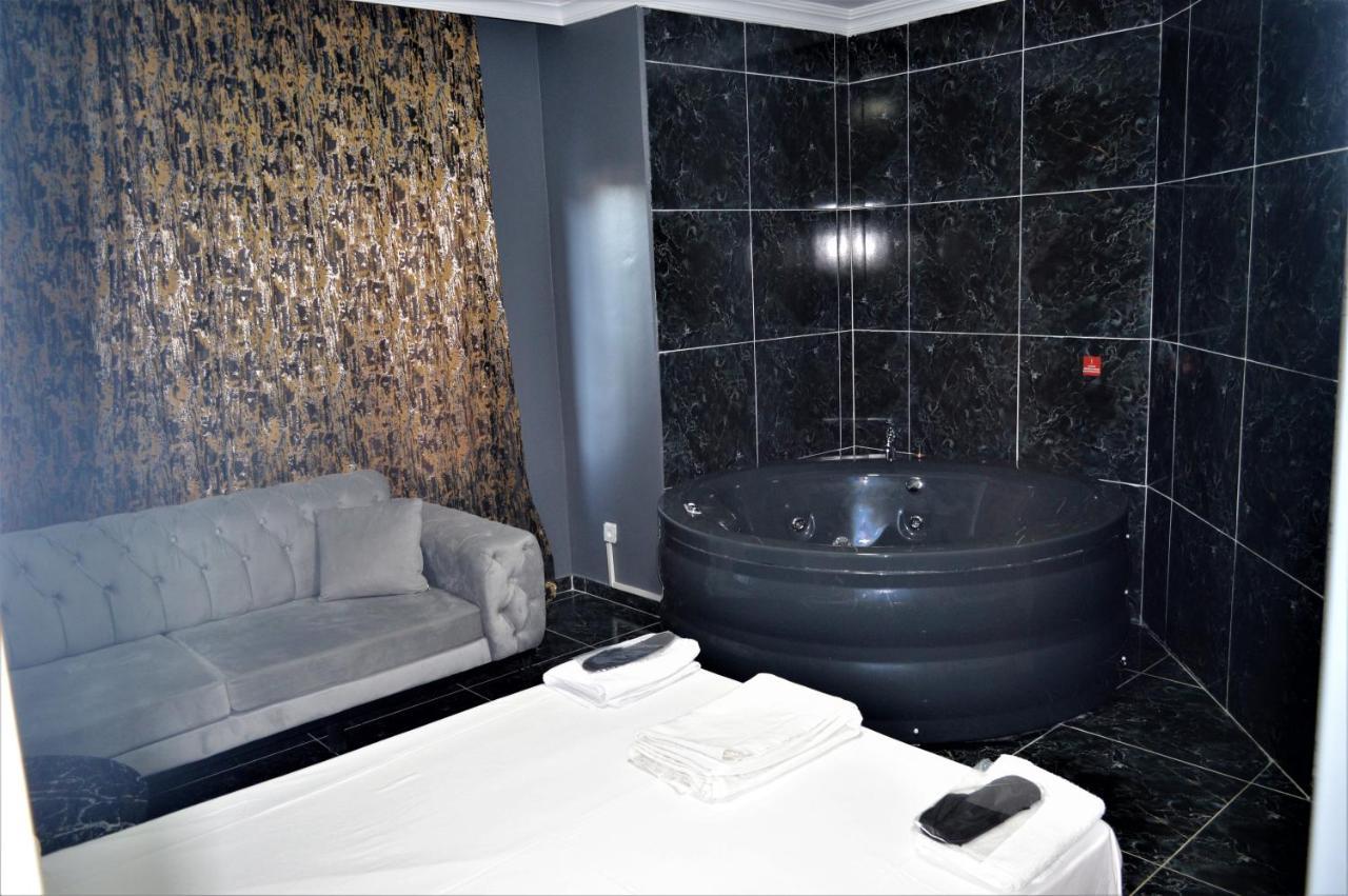 Vip Suit Otel イスタンブール エクステリア 写真